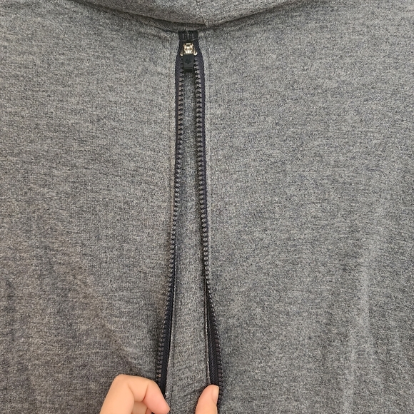 Tek Gear Cowl Neck Athletic Sweatshirt Size Medium - Picture 6 of 7